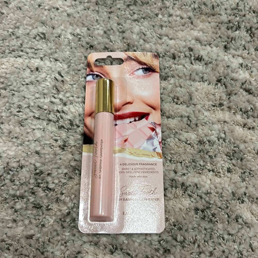 Sweet Tooth by Sabrina Carpenter Fragrance